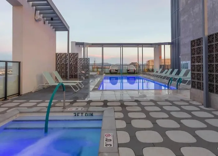 Boulevard Modern Highrise Stu Sky Pool Parking Gym 15 Apartment Phoenix